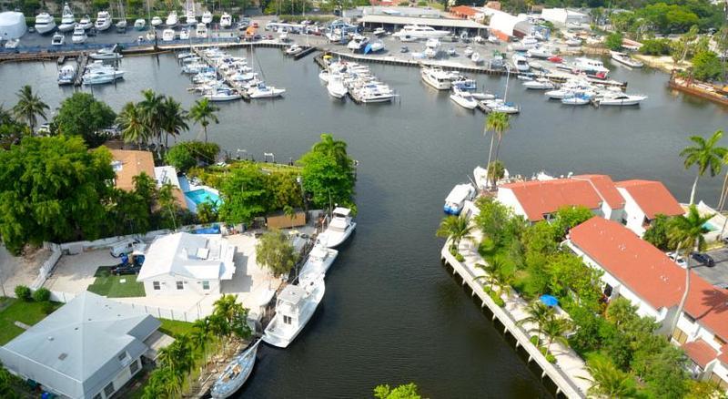 Riviera Luxury Living At River Oaks Marina And Tower Miami Eksteriør billede
