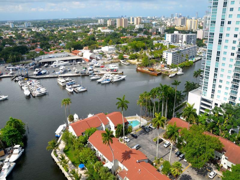 Riviera Luxury Living At River Oaks Marina And Tower Miami Eksteriør billede