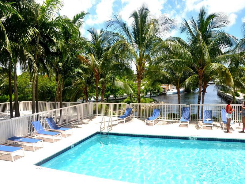 Riviera Luxury Living At River Oaks Marina And Tower Miami Eksteriør billede