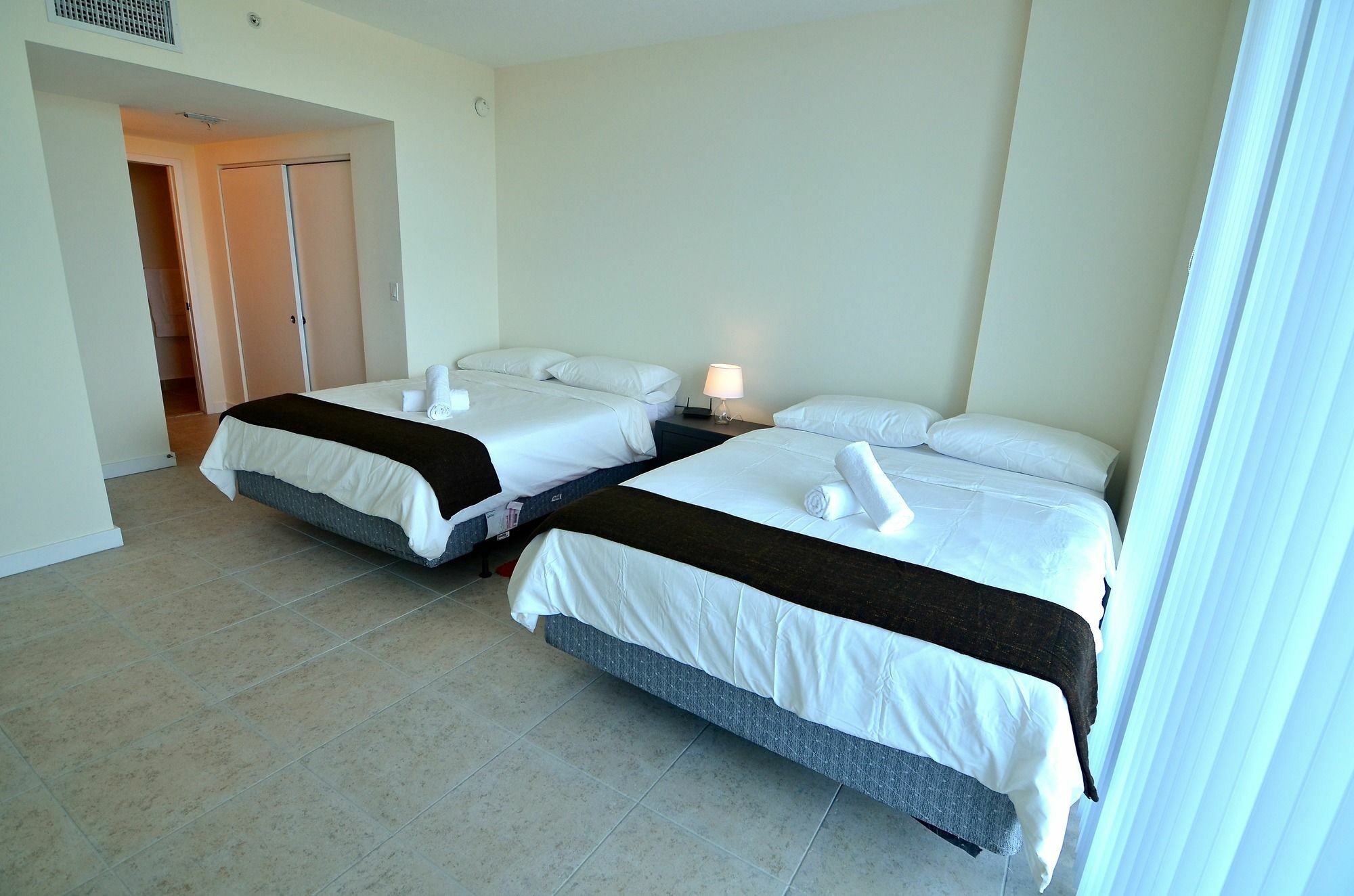 Riviera Luxury Living At River Oaks Marina And Tower Miami Eksteriør billede