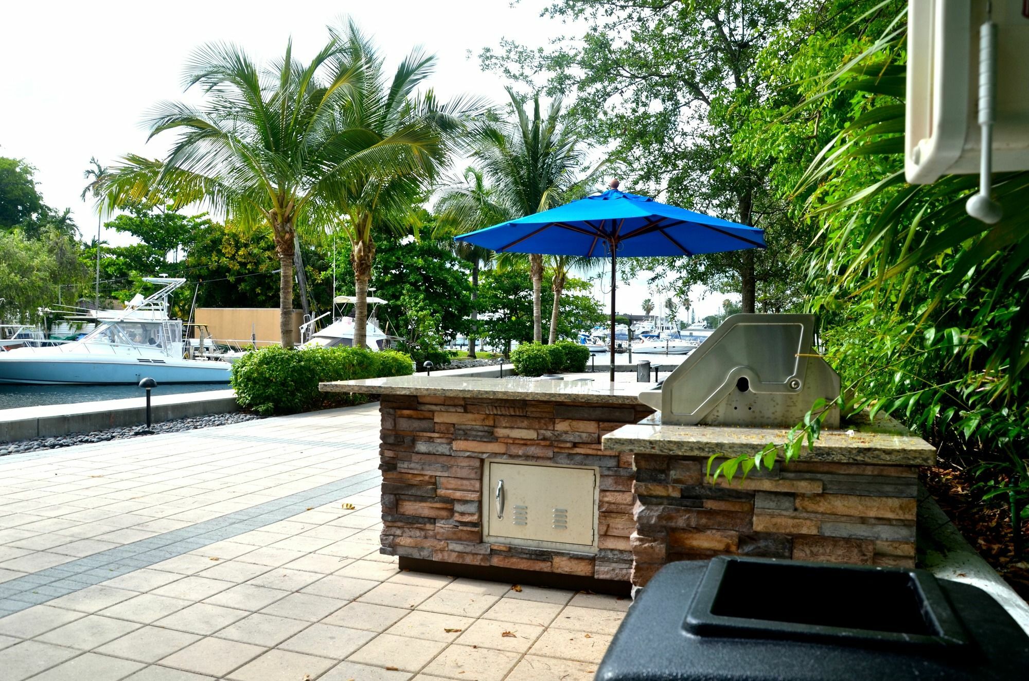 Riviera Luxury Living At River Oaks Marina And Tower Miami Eksteriør billede