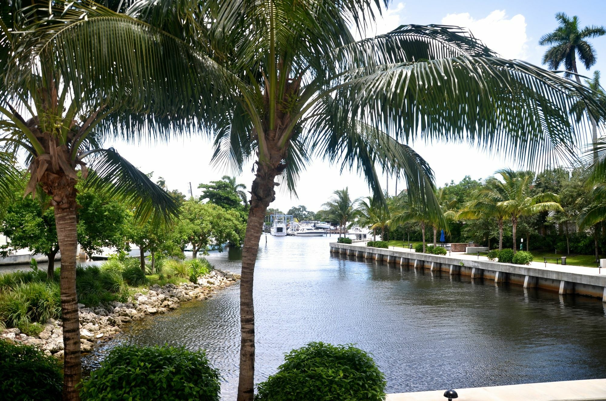 Riviera Luxury Living At River Oaks Marina And Tower Miami Eksteriør billede
